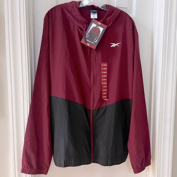 Reebok Zip Up Lightweight Hooded Jacket Mens‎ XL Training NWT Maroon Black - Picture 1 of 11